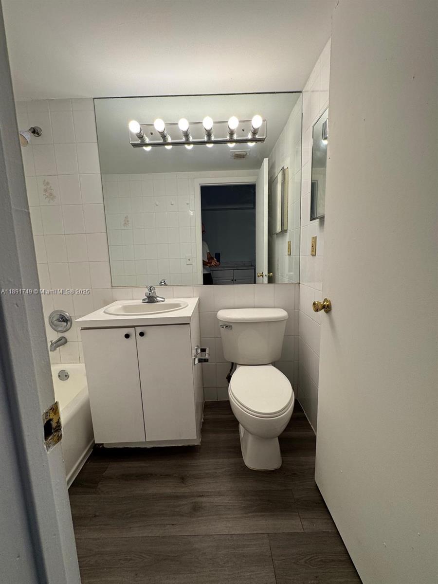 FARMINGTON SUB - Residential Lease