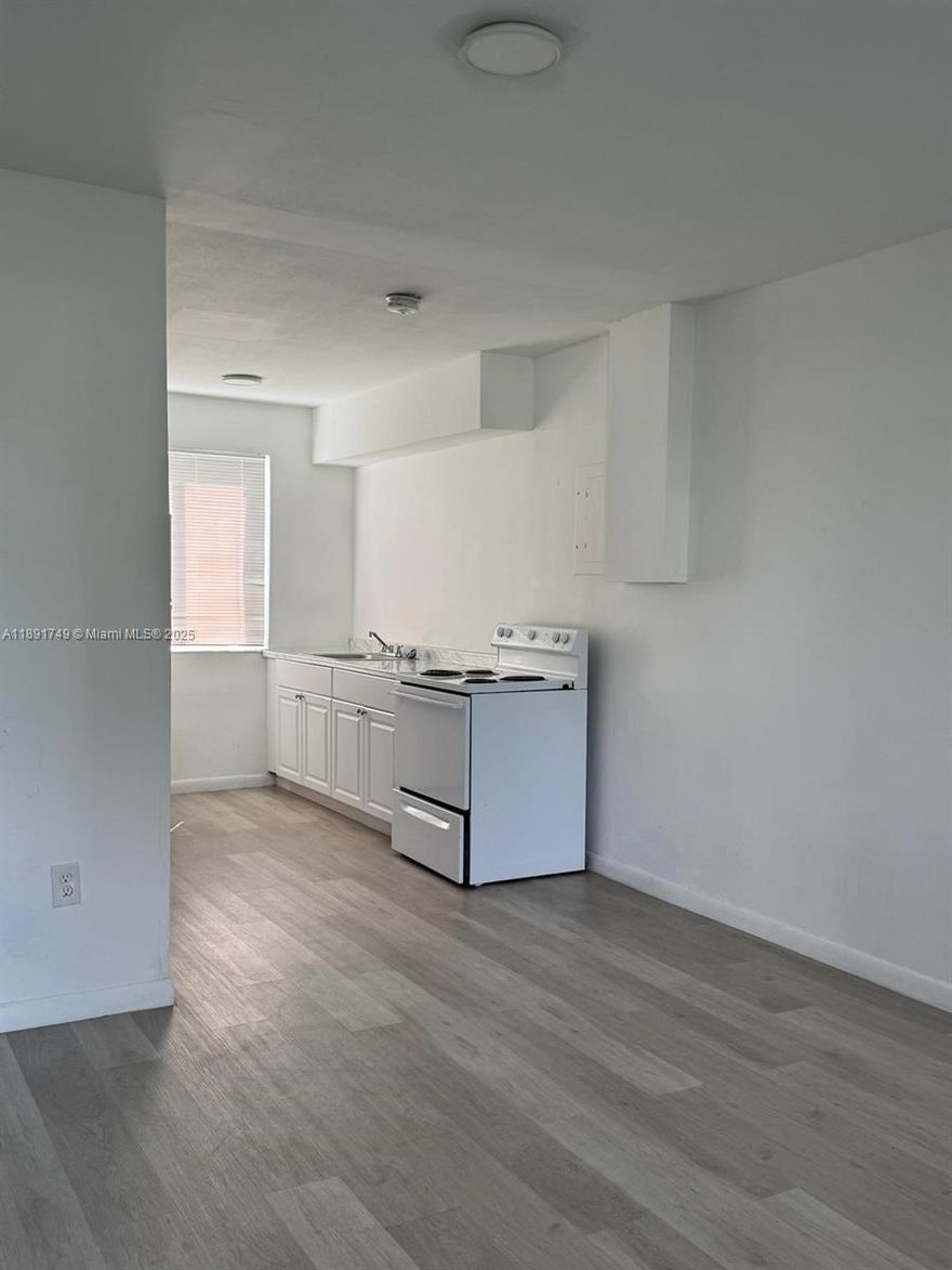 Unbeatable location! This spacious, newly remodeled second-floor studio offers comfort, style, and quick access to Miami Shores, Midtown, and Downtown. Set in a charming, solid Art Deco building full of character, it’s perfect for those who appreciate classic design with modern comfort. Bright and functional, easy to show via Lock Box. Tenant pays $50/month for water and $15 for rental insurance. No laundry on-site, but laundromats are within walking distance. Don’t miss this unique, well-connected living space! Contact us by email or message to schedule a visit.