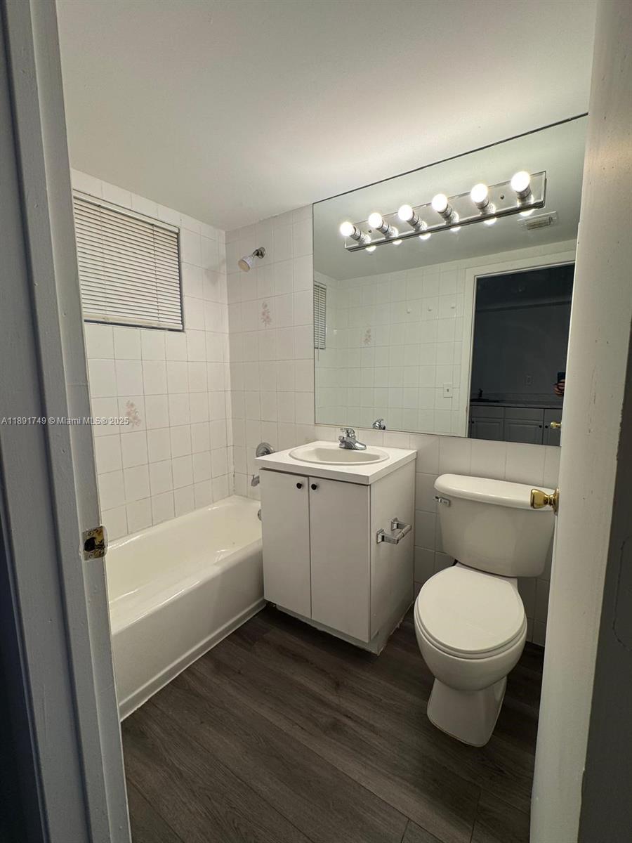 FARMINGTON SUB - Residential Lease