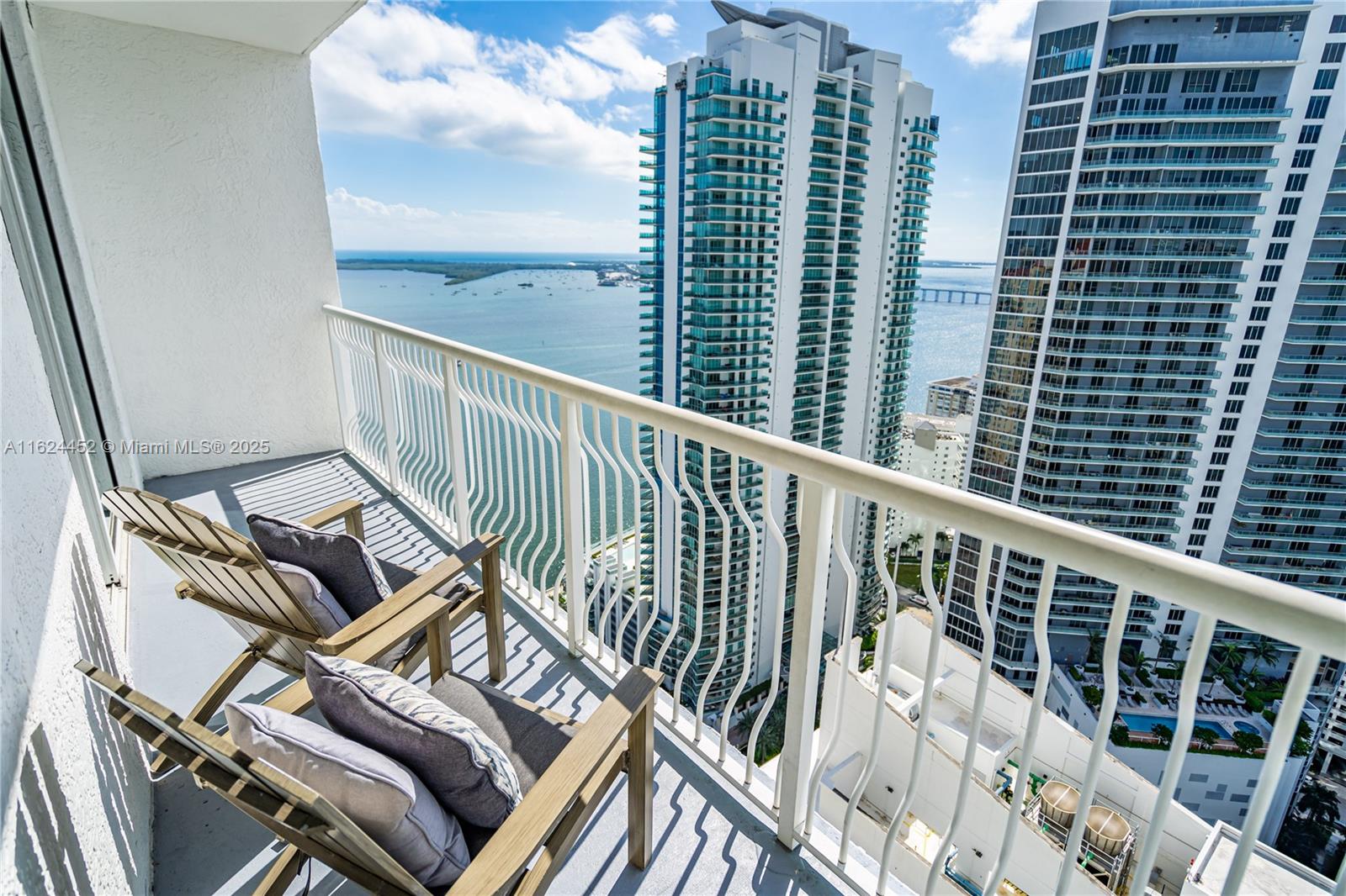 THE CLUB AT BRICKELL BAY - Residential