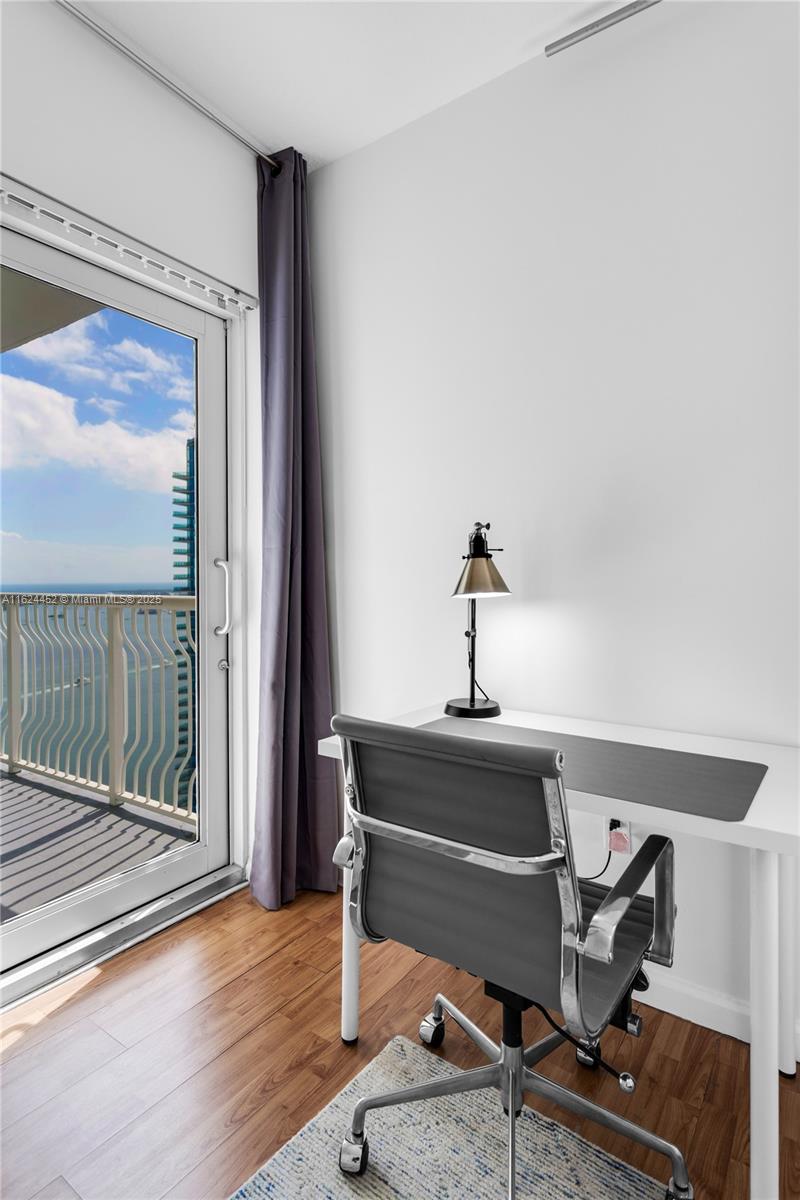 THE CLUB AT BRICKELL BAY - Residential
