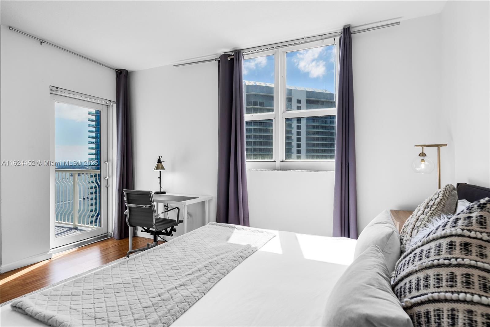 THE CLUB AT BRICKELL BAY - Residential