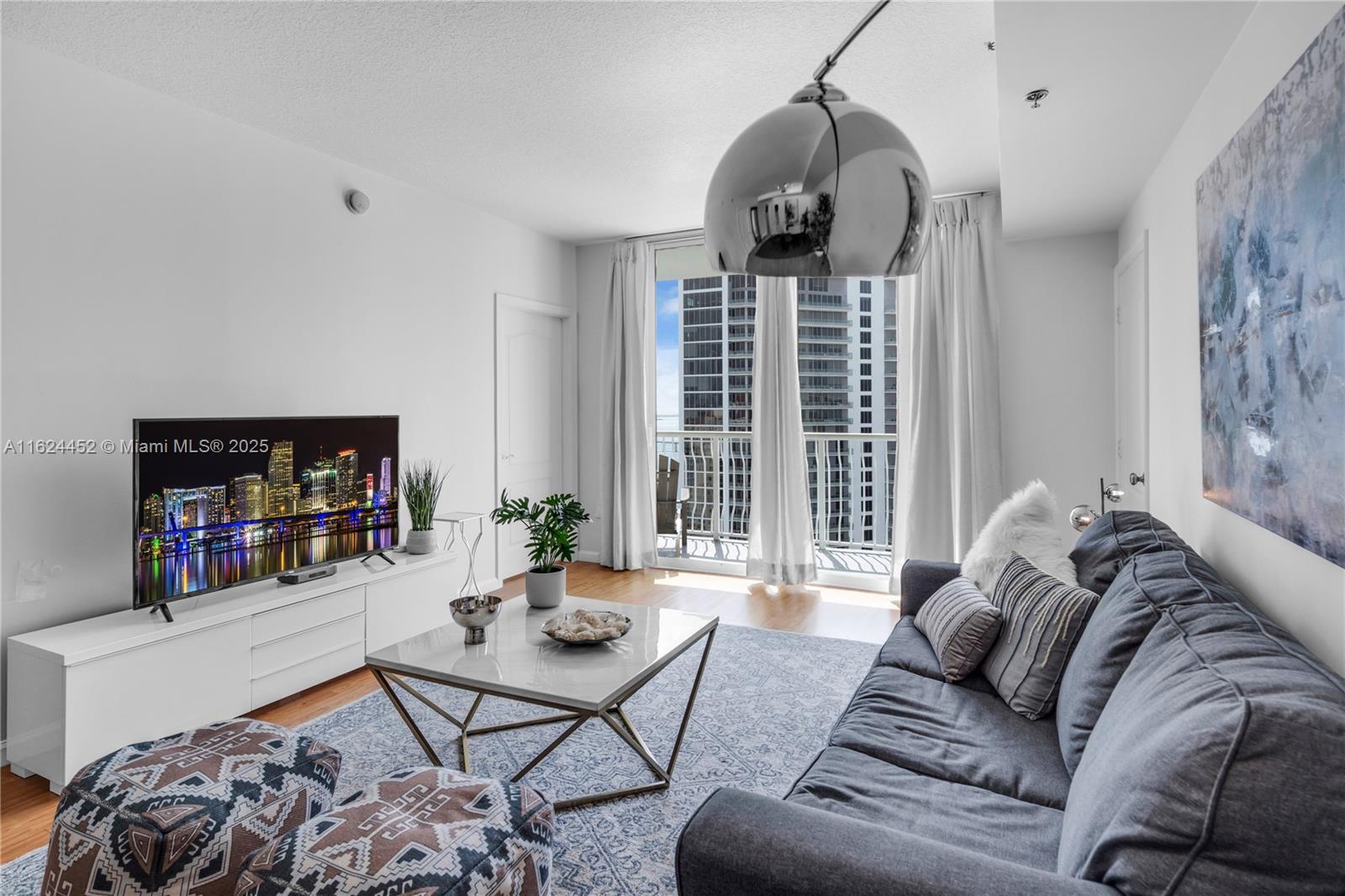THE CLUB AT BRICKELL BAY - Residential