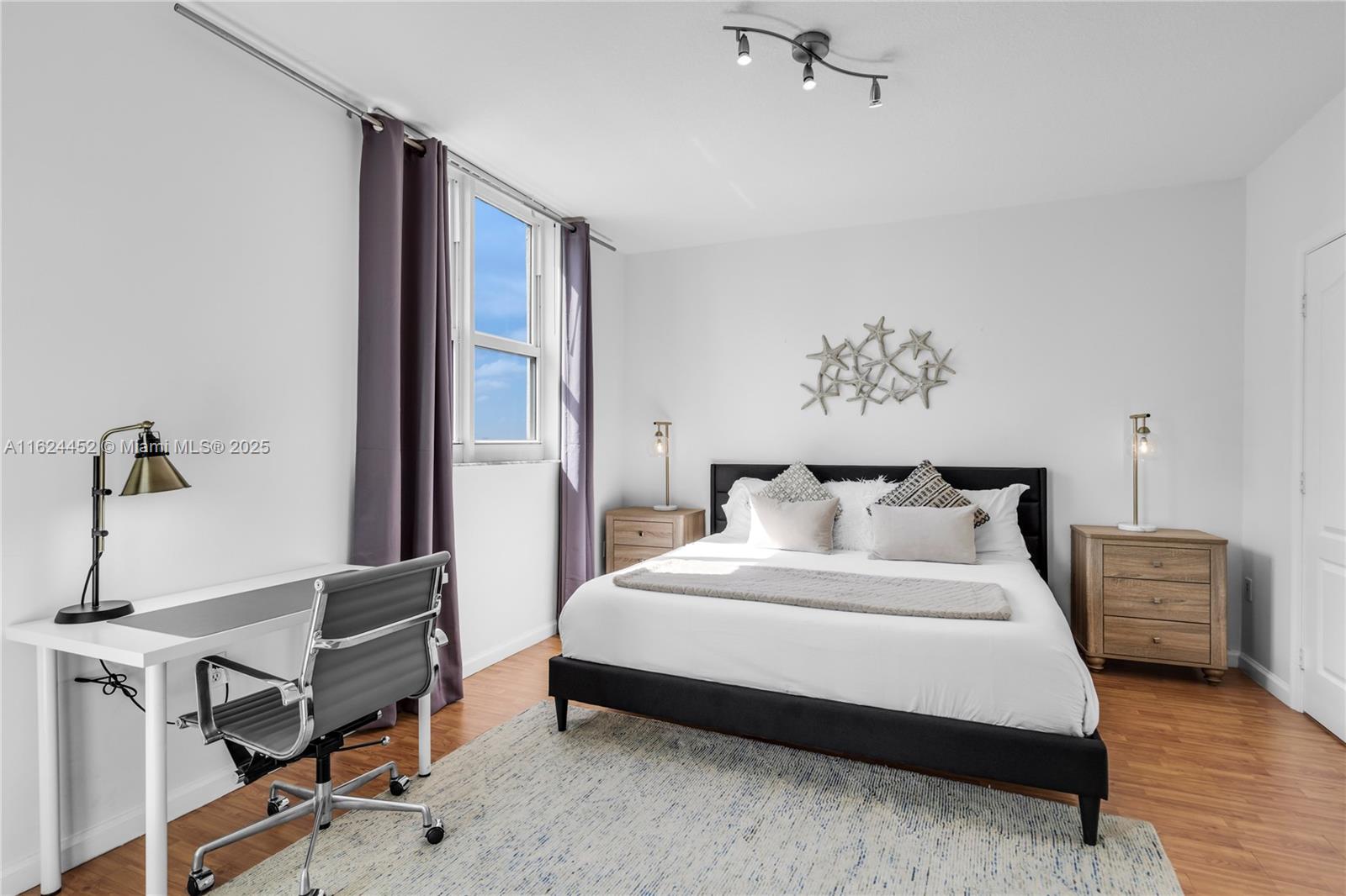 THE CLUB AT BRICKELL BAY - Residential