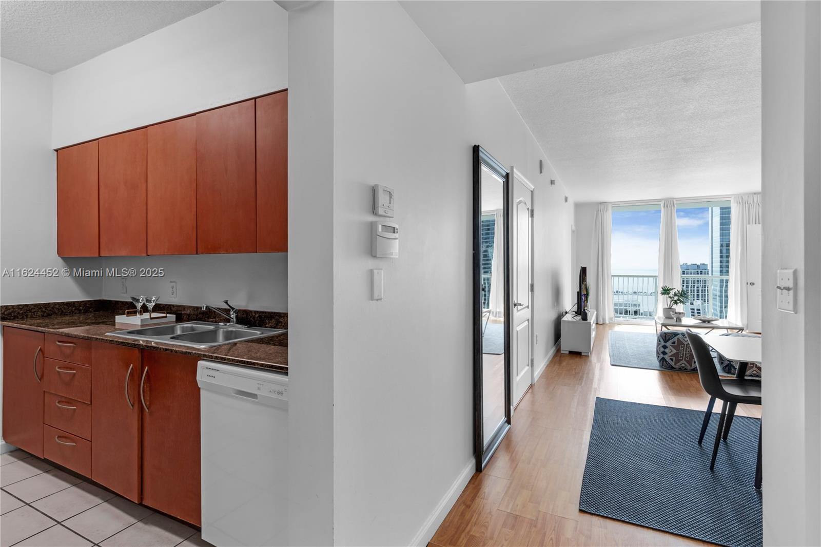 THE CLUB AT BRICKELL BAY - Residential