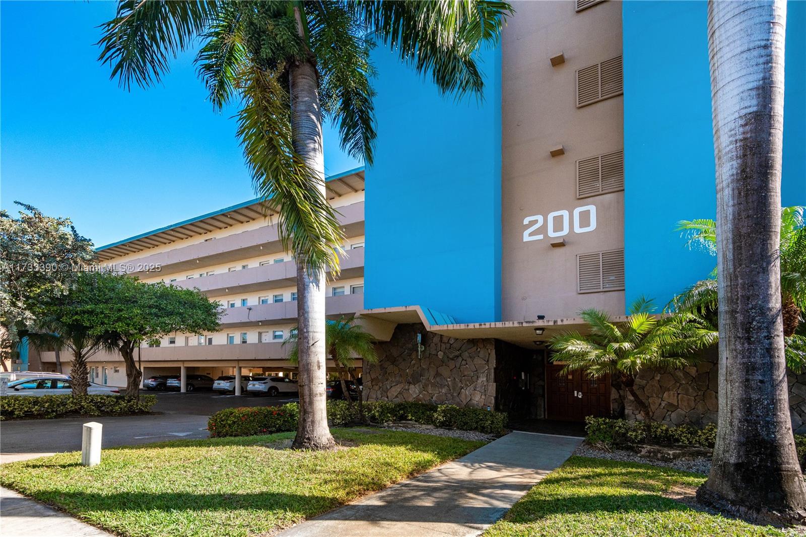 FAIRWAY SOUTH CO-OP - Residential