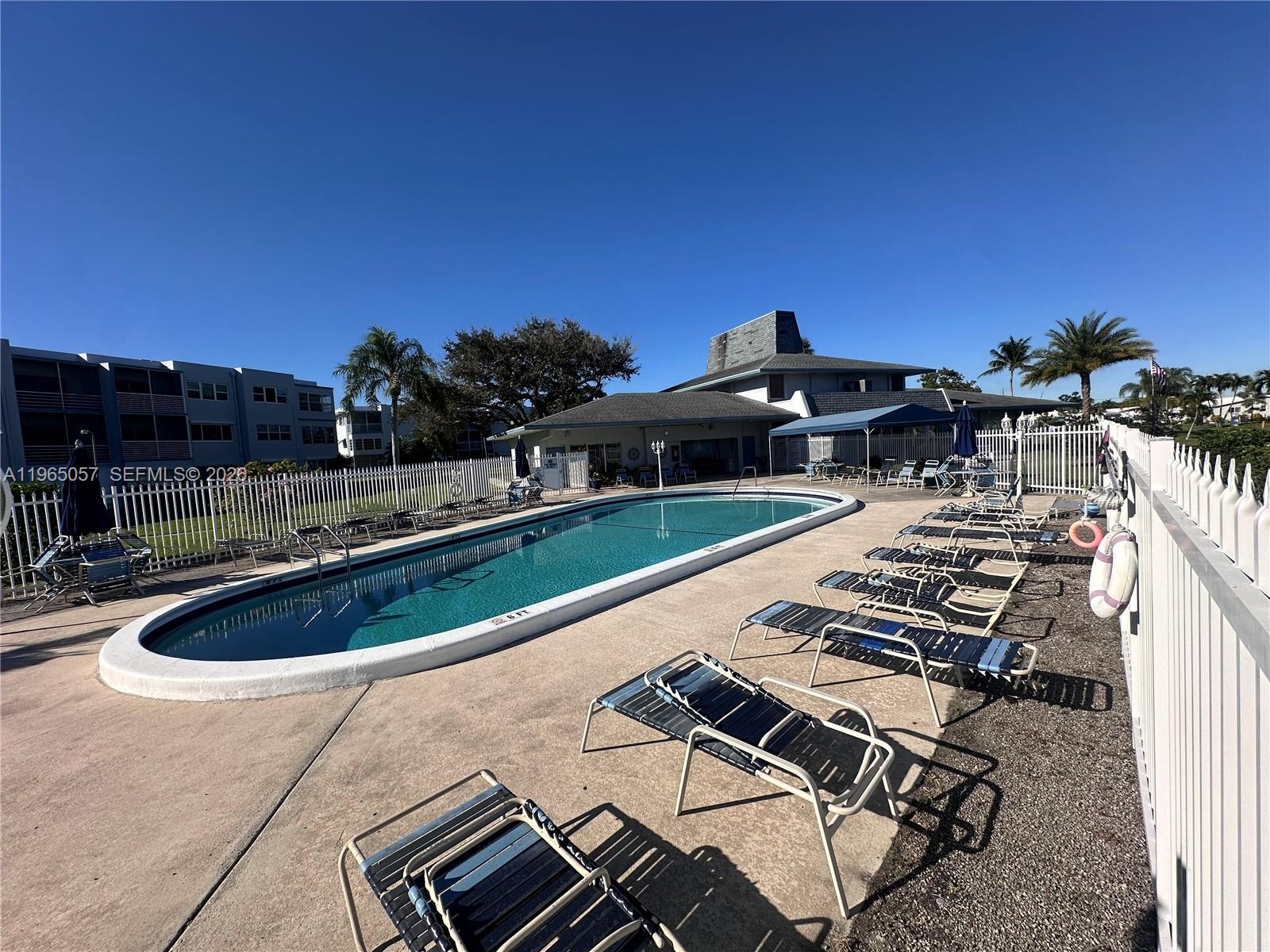 SHERIDAN LAKES CONDO APTS - Residential