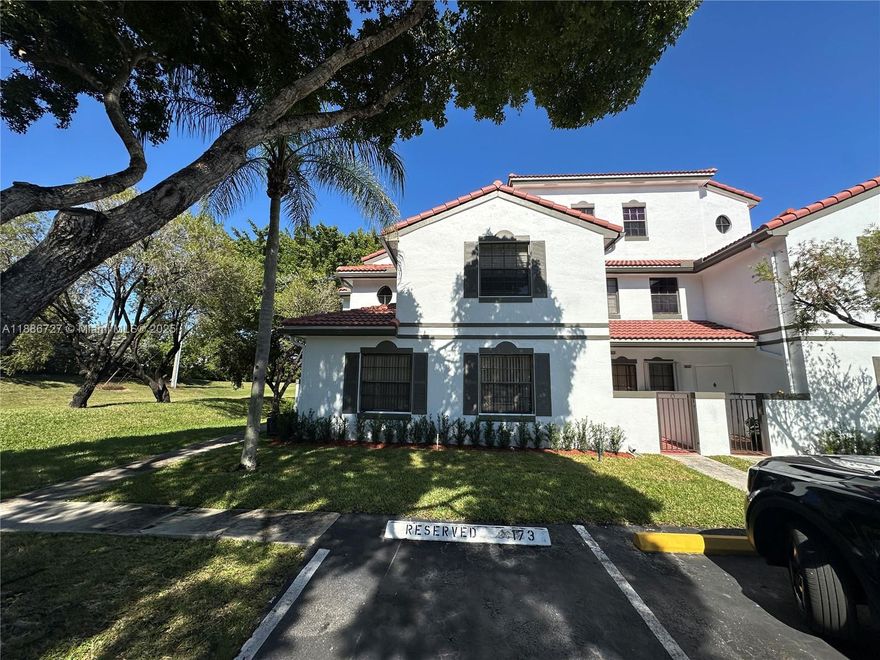 Beautiful 2/2 lakefront first-floor condo located in the Guard-Gated Golf Community of Grand Palms in West Pembroke Pines. Upgraded kitchen and bathrooms, tile throughout, with a laundry room in the unit. Close to I-75, Shopping, restaurants, and movies.