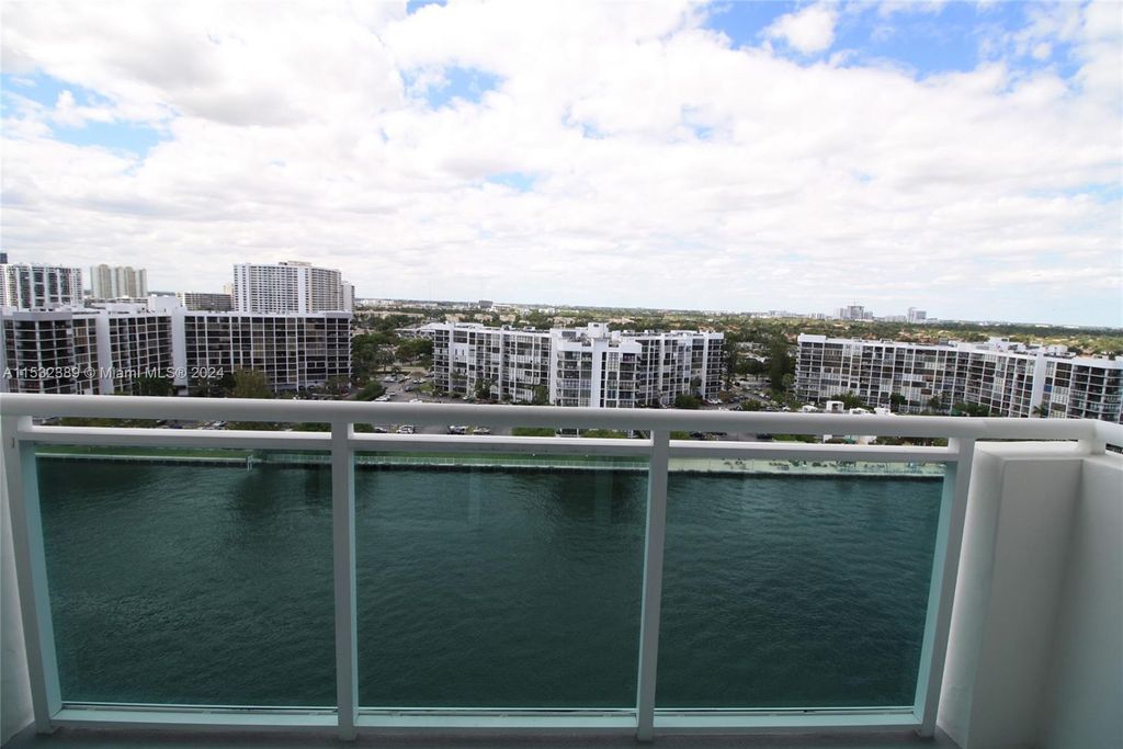 Photo of 3000 S Ocean Dr #1416, Hollywood, FL 33019 (MLS # A11532389)
