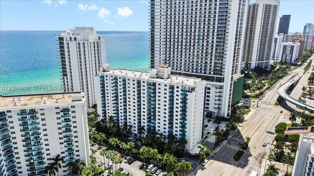4001 S Ocean Dr 4C