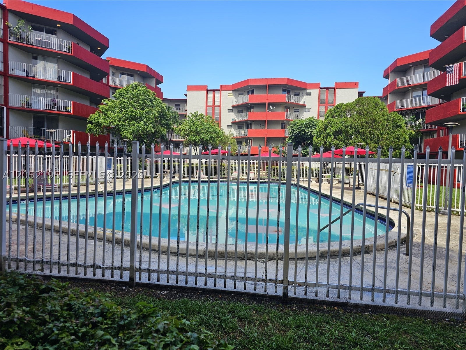 1750 W 46th St 518