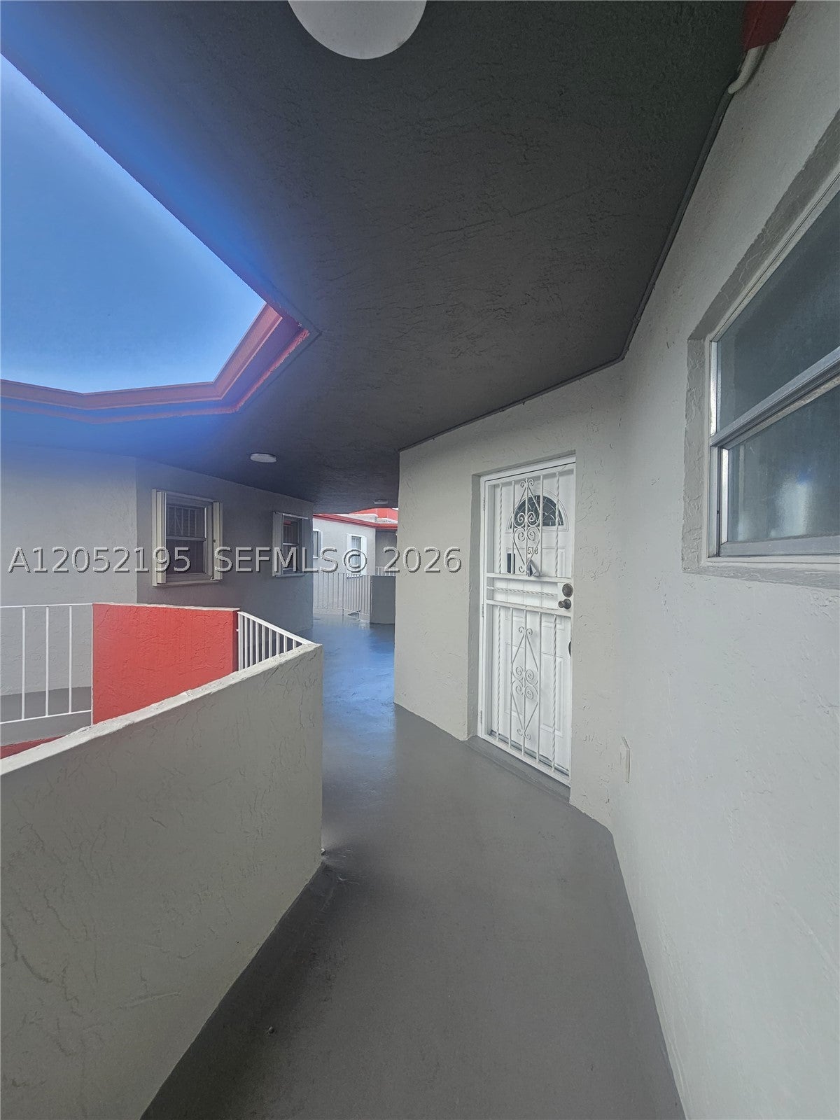 1750 W 46th St 518