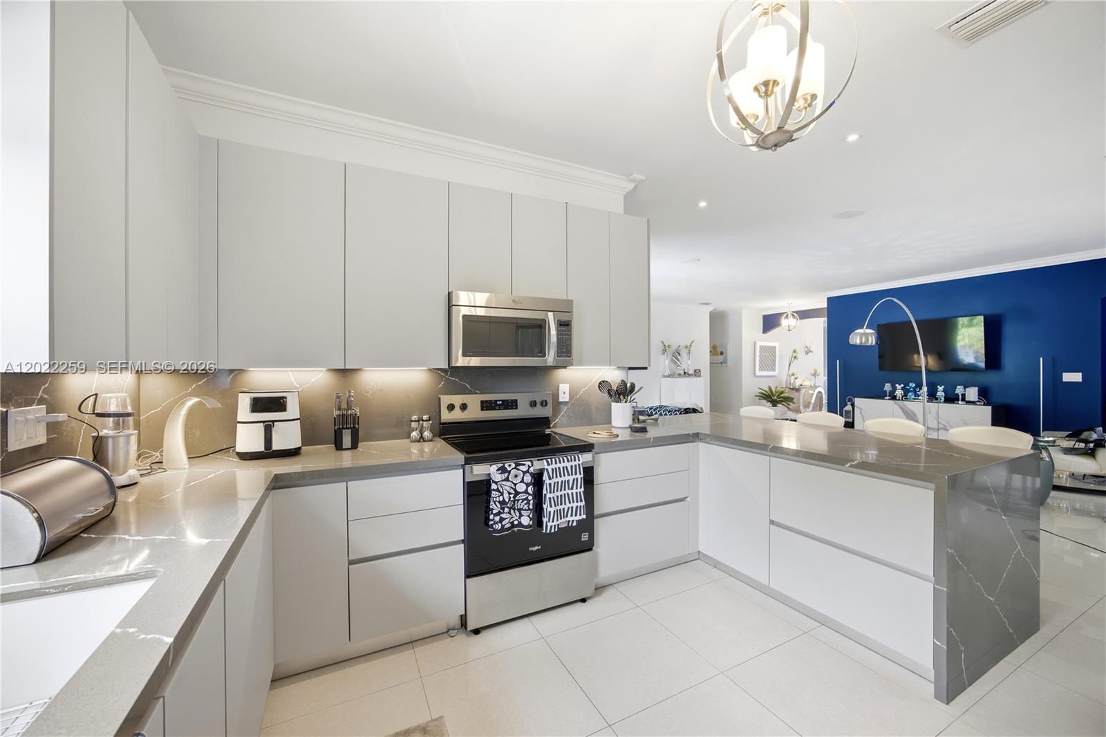 SUNSET MANORS AMEN PLAT - Residential