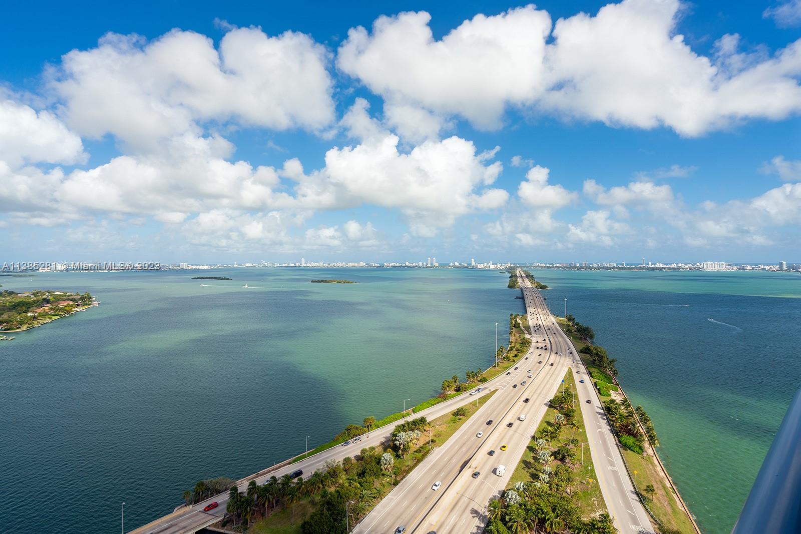 BLUE CONDO - Residential Lease