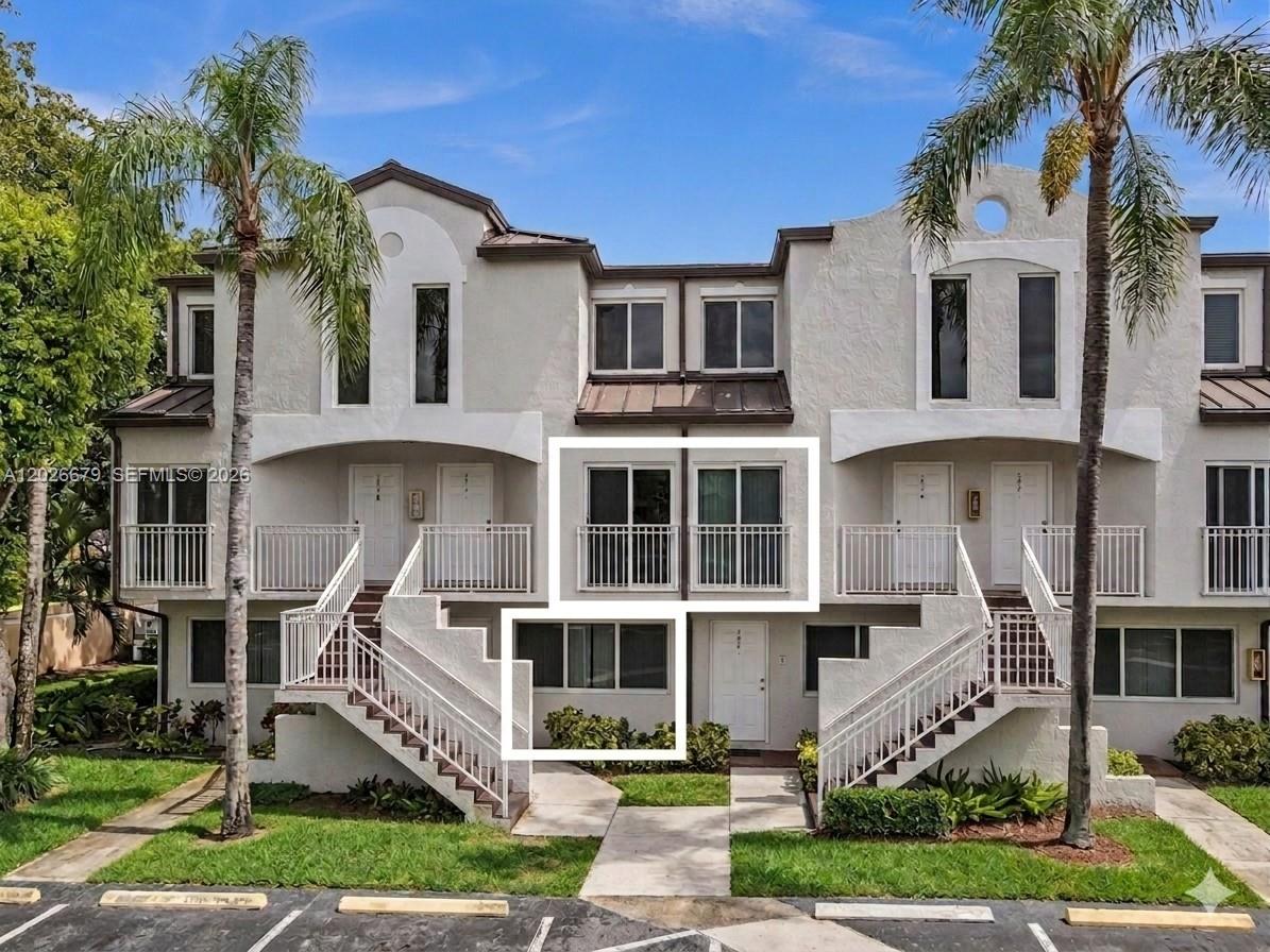 CORAL POINTE TOWNHOMES CO - Residential