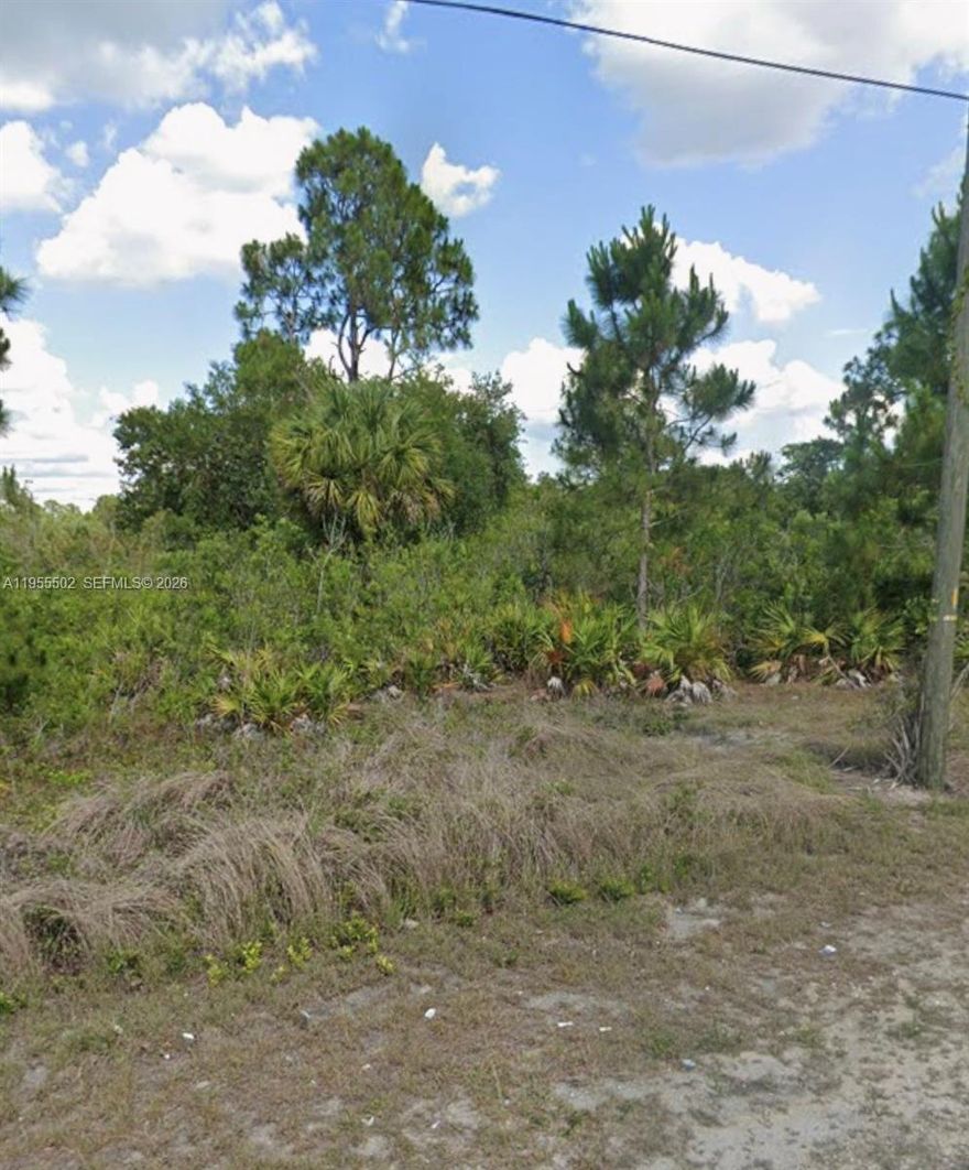 Build your dream home or next investment on this spacious vacant lot in Lehigh Acres, FL. Located in a growing area with new construction nearby, this property offers the perfect opportunity to design exactly what you want—no HOA and plenty of space. Convenient access to major roads, schools, shopping, and dining.