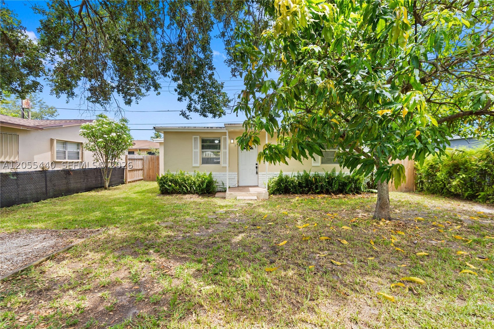 6109 SW 40th Ct