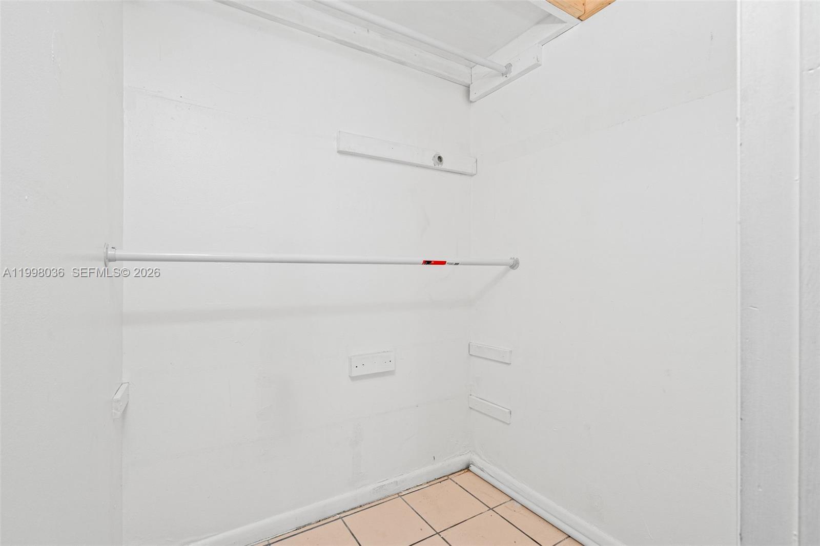 WOODSCAPE TOWNHOMES - Residential Lease