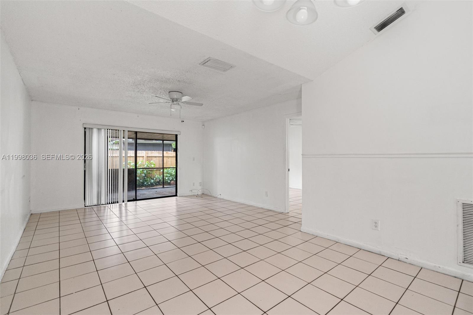 WOODSCAPE TOWNHOMES - Residential Lease