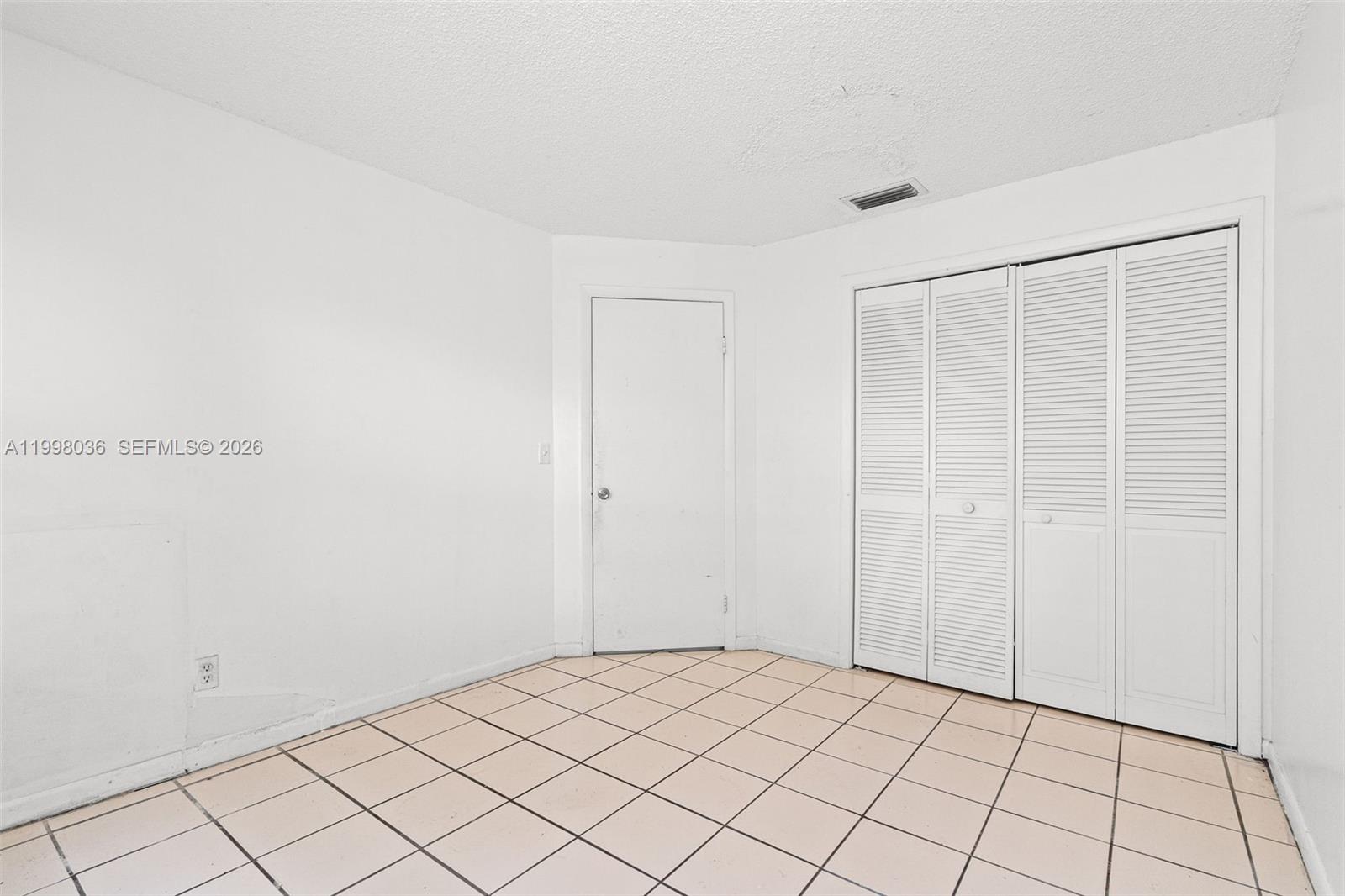 WOODSCAPE TOWNHOMES - Residential Lease