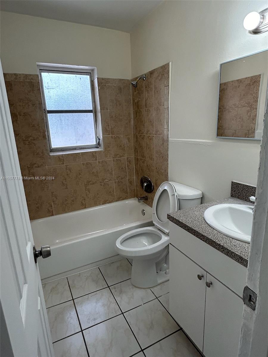 WILDWOOD RIVER VILLAS CON - Residential Lease