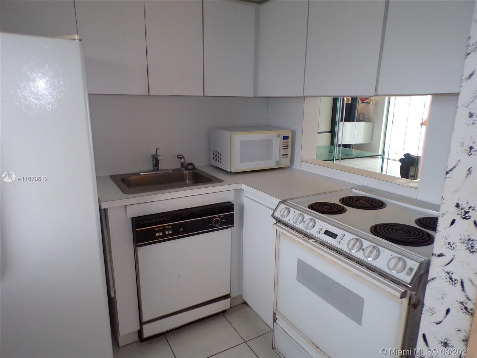 POINT EAST SEC 4 CONDO - Residential