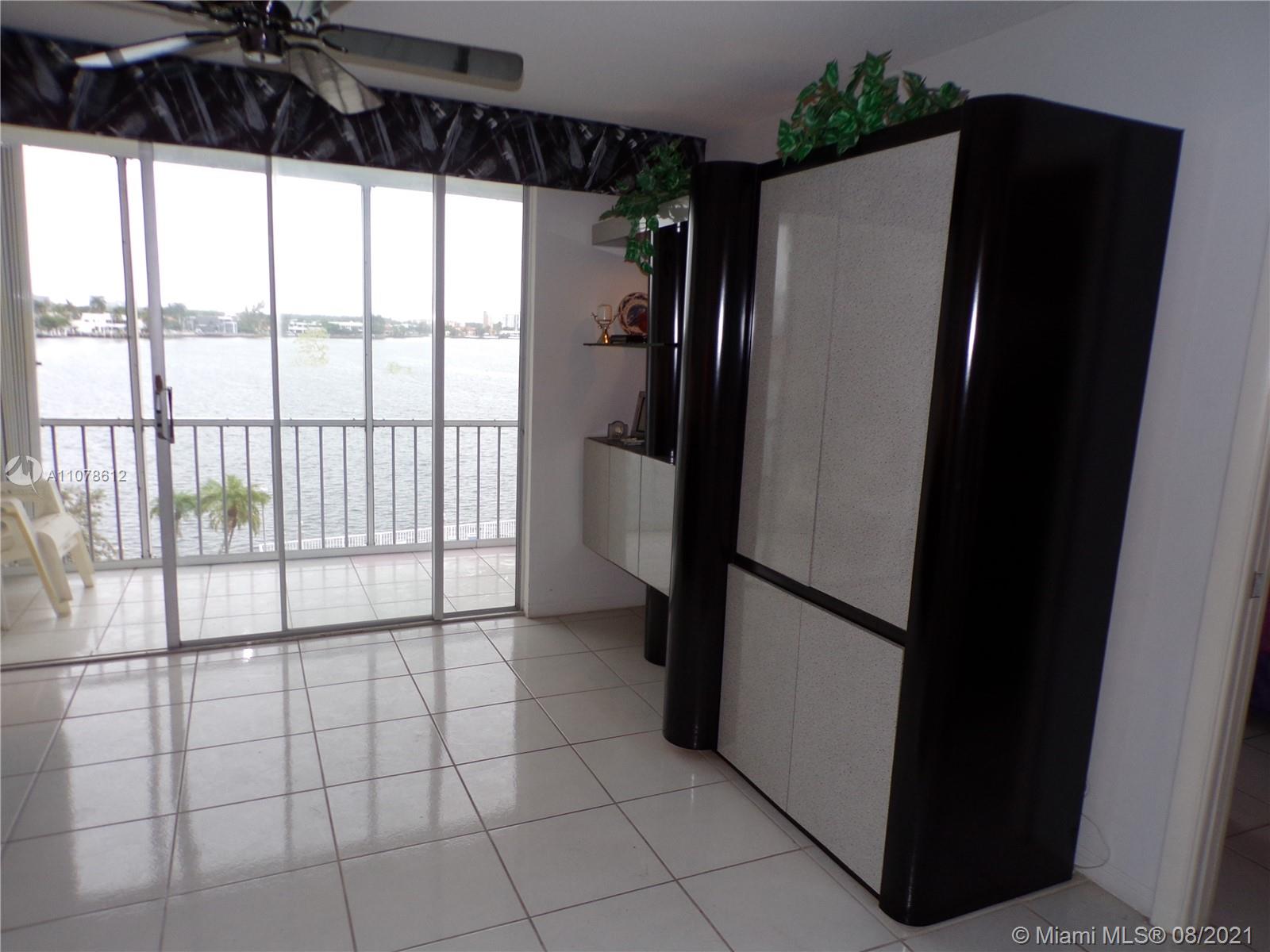 POINT EAST SEC 4 CONDO - Residential