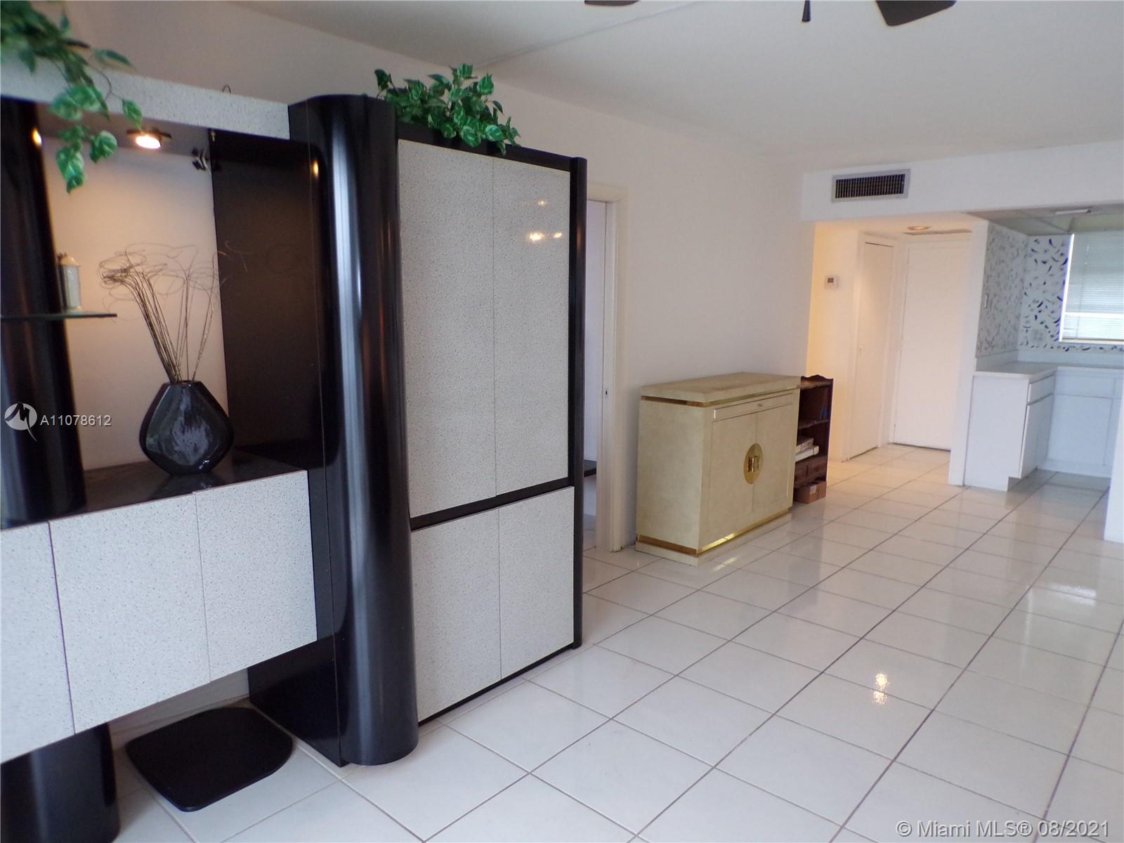 POINT EAST SEC 4 CONDO - Residential