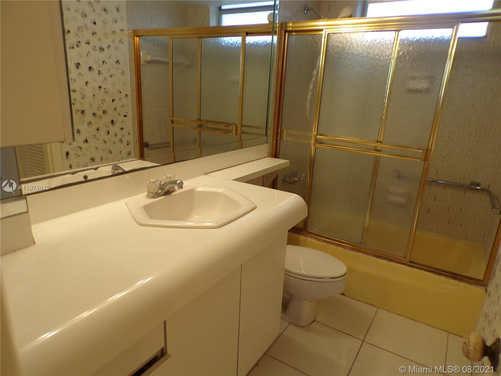 POINT EAST SEC 4 CONDO - Residential