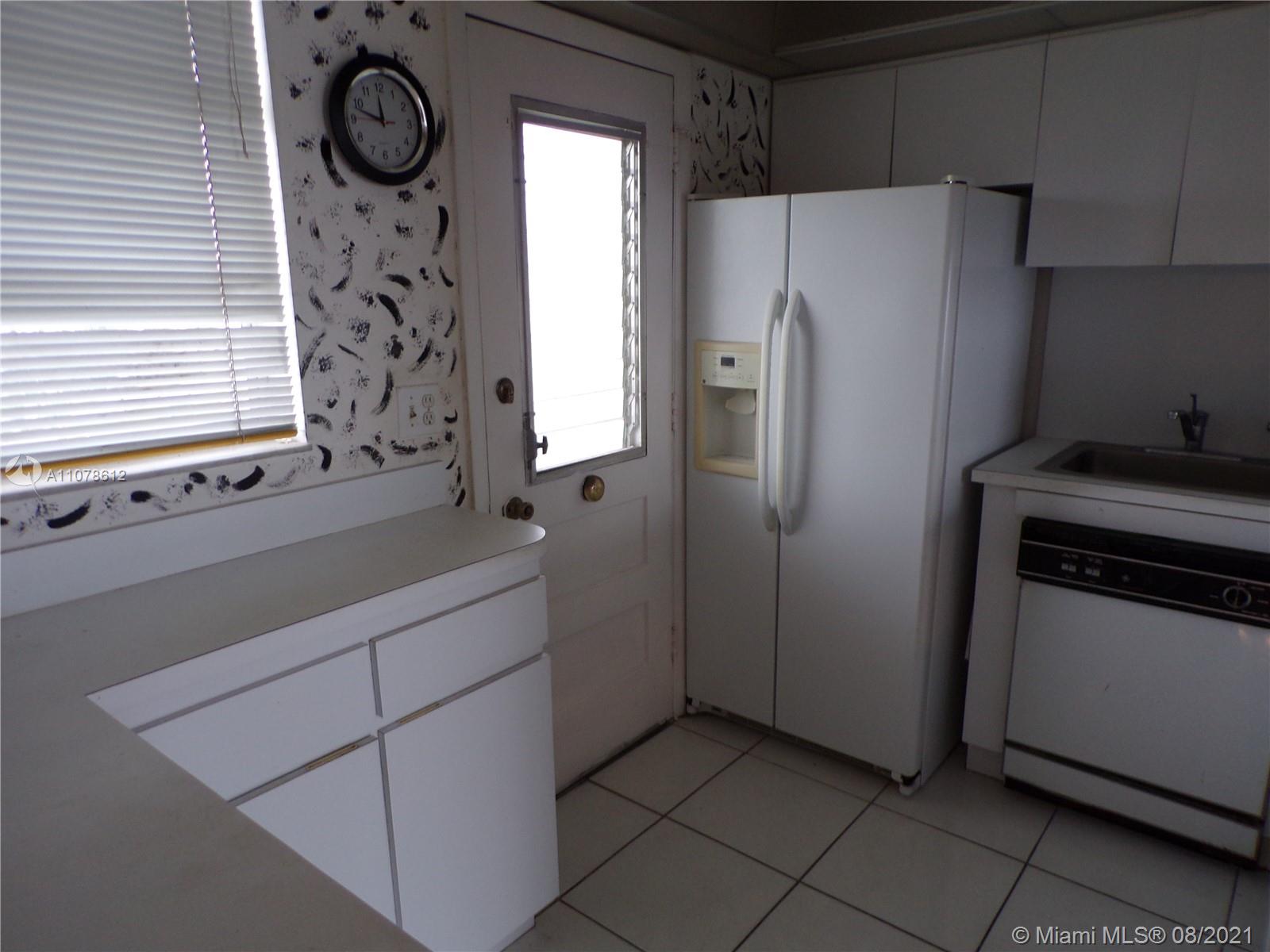 POINT EAST SEC 4 CONDO - Residential