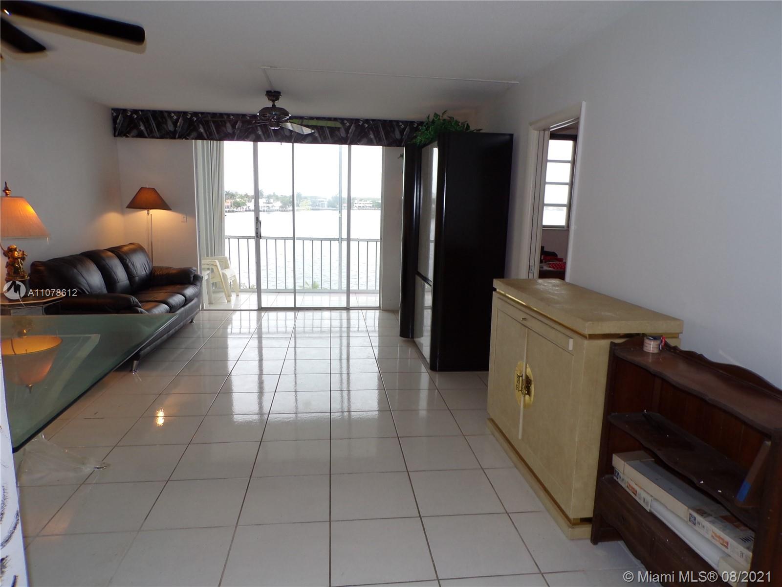 POINT EAST SEC 4 CONDO - Residential