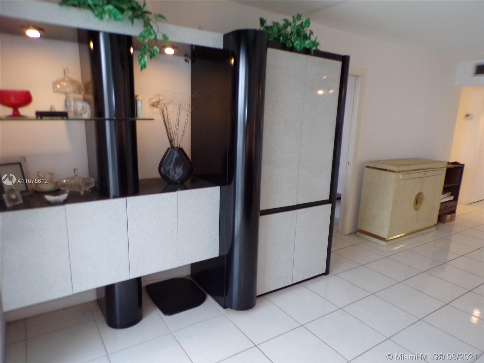 POINT EAST SEC 4 CONDO - Residential