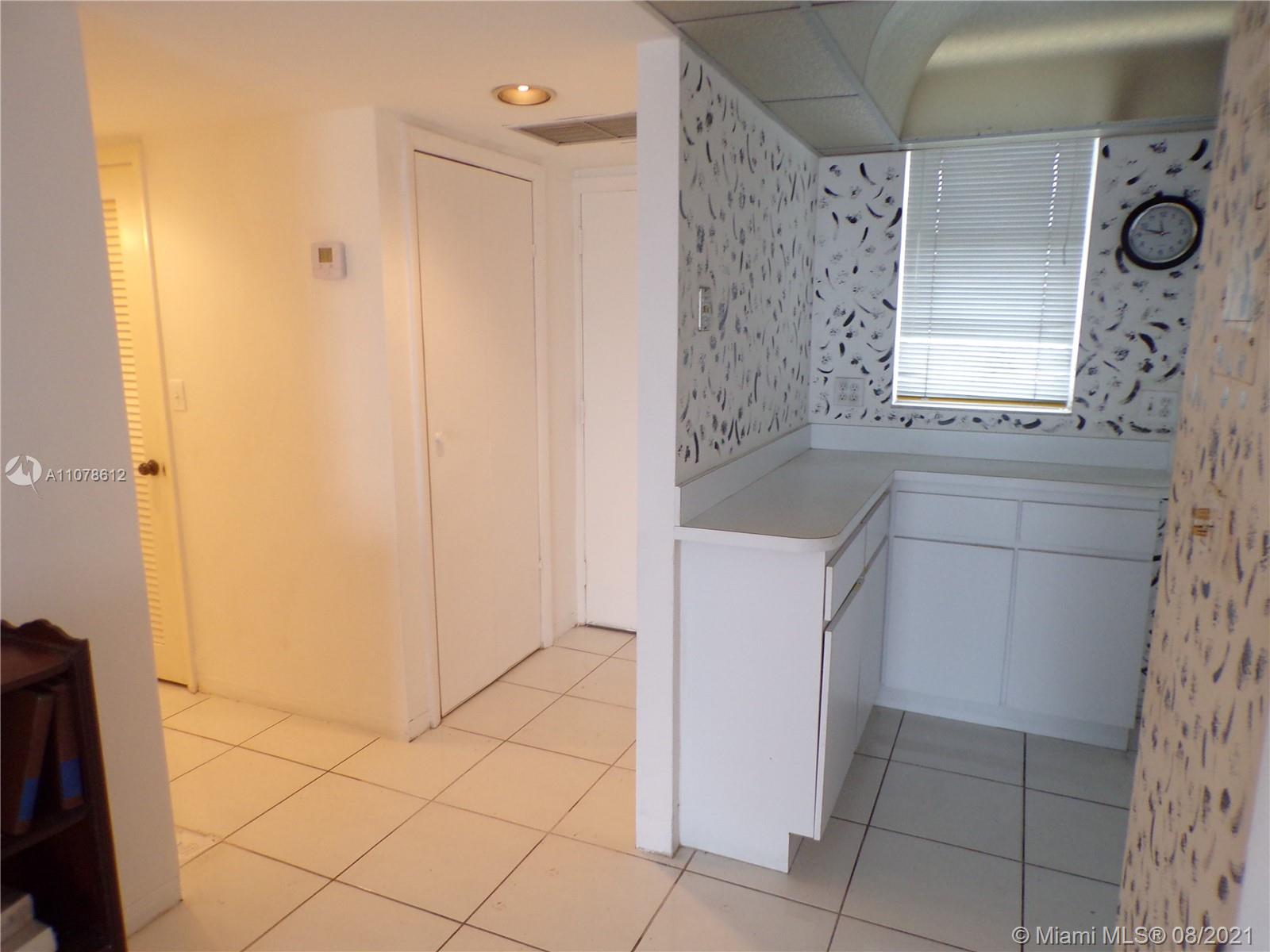 POINT EAST SEC 4 CONDO - Residential