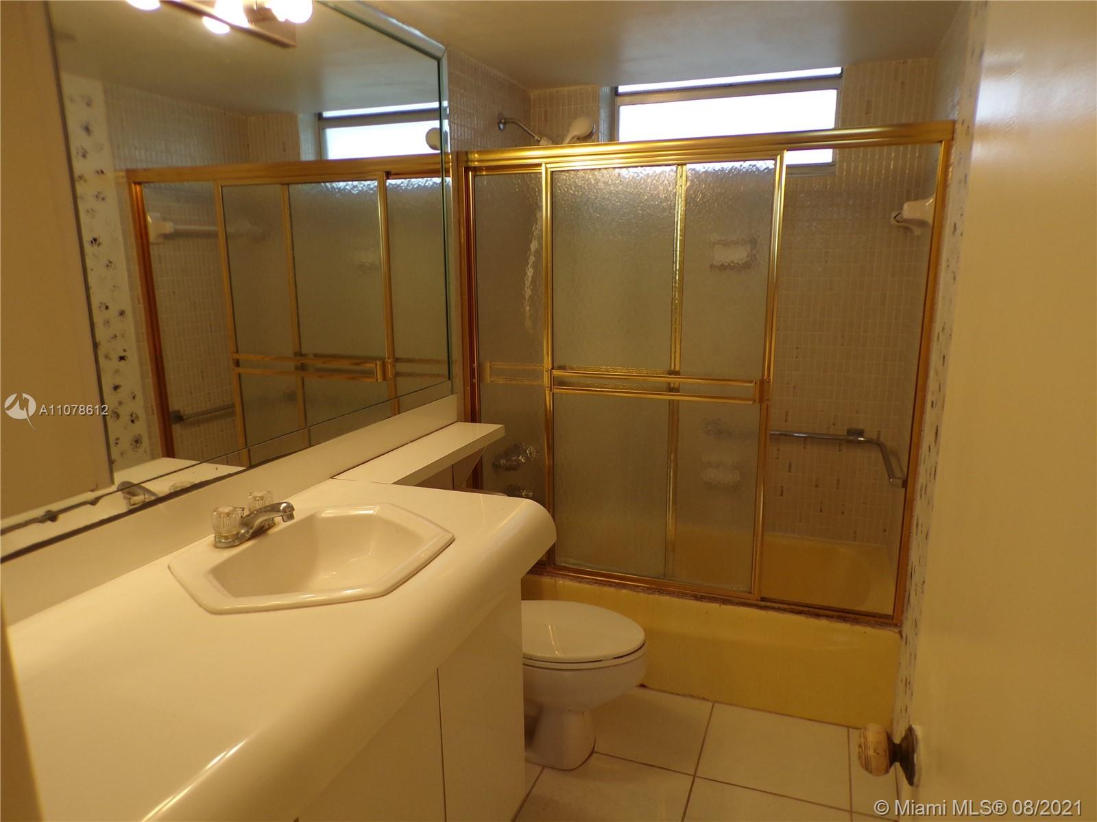 POINT EAST SEC 4 CONDO - Residential