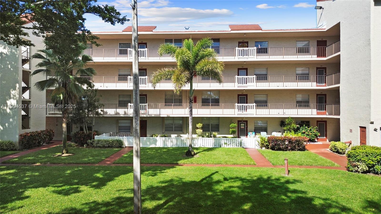 VILLAGES OF ORIOLE ABBEY - Residential