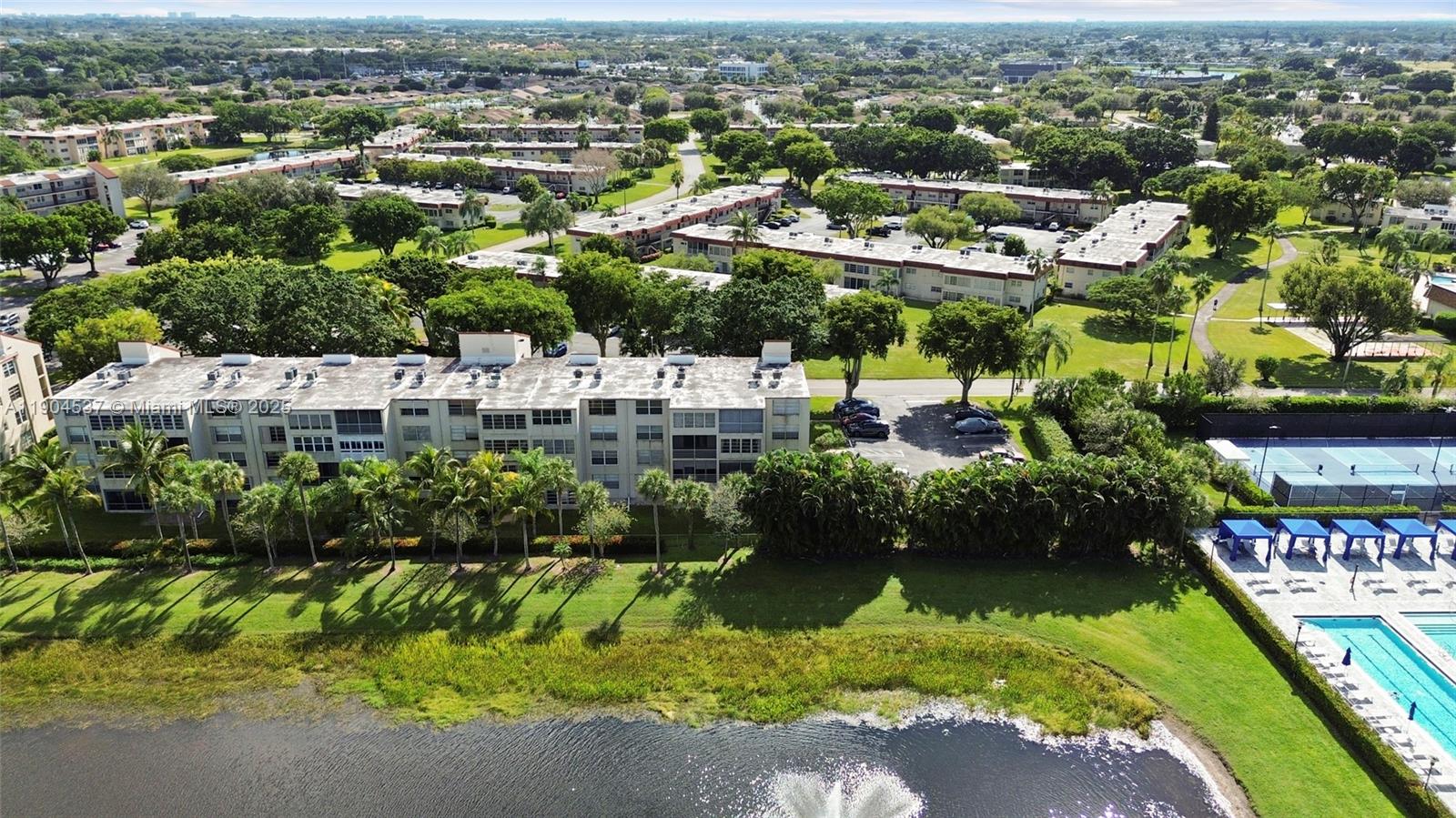 VILLAGES OF ORIOLE ABBEY - Residential