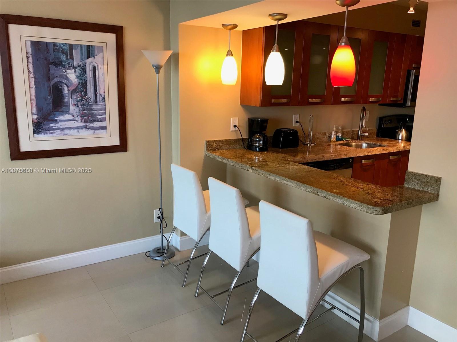 THE DECOPLAGE CONDO - Residential Lease