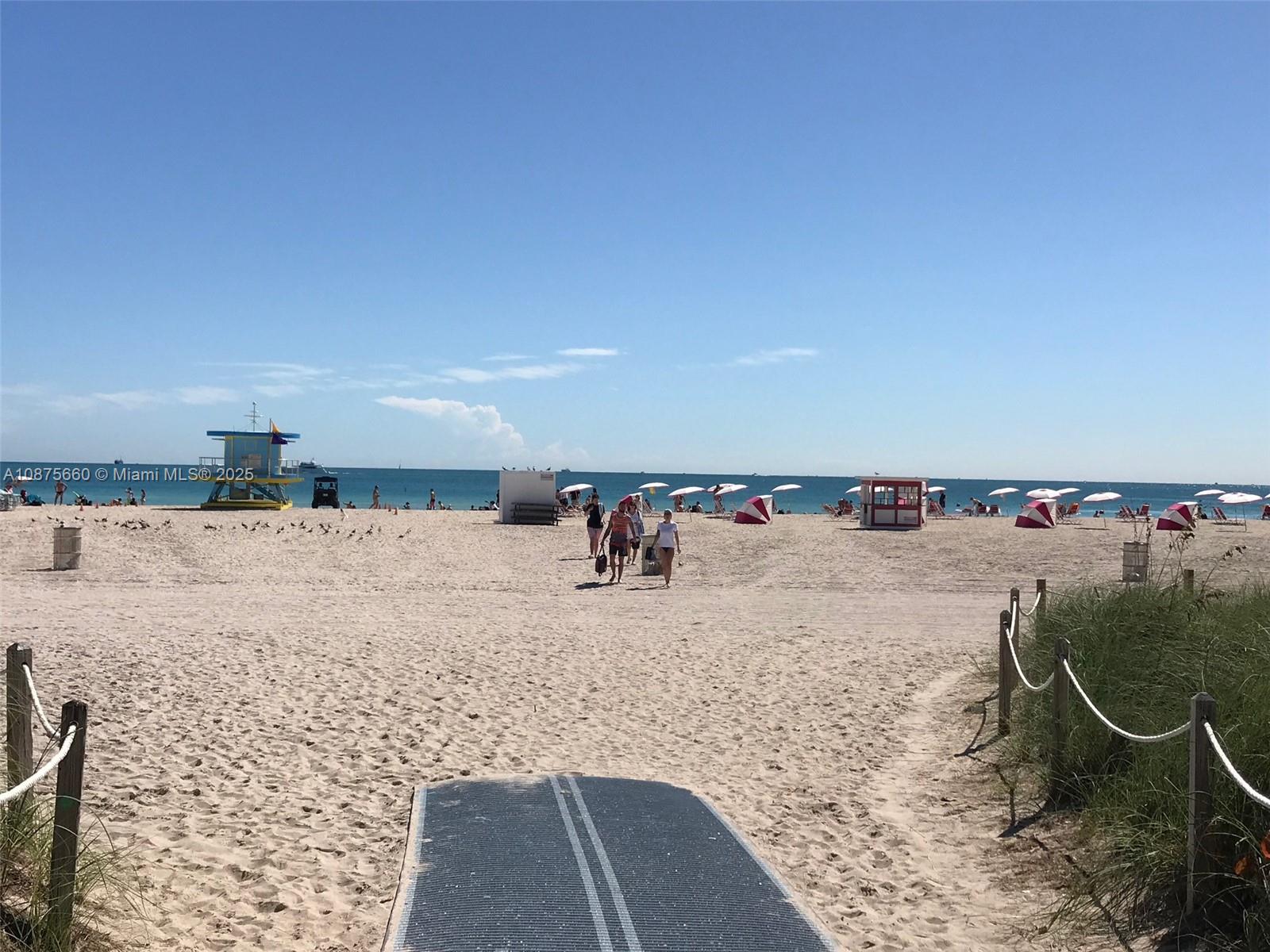 THE DECOPLAGE CONDO - Residential Lease