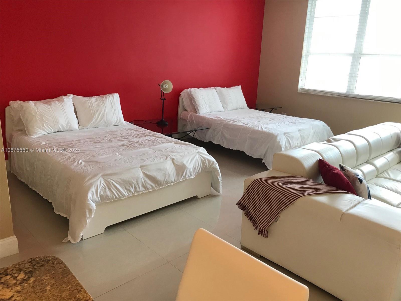 THE DECOPLAGE CONDO - Residential Lease