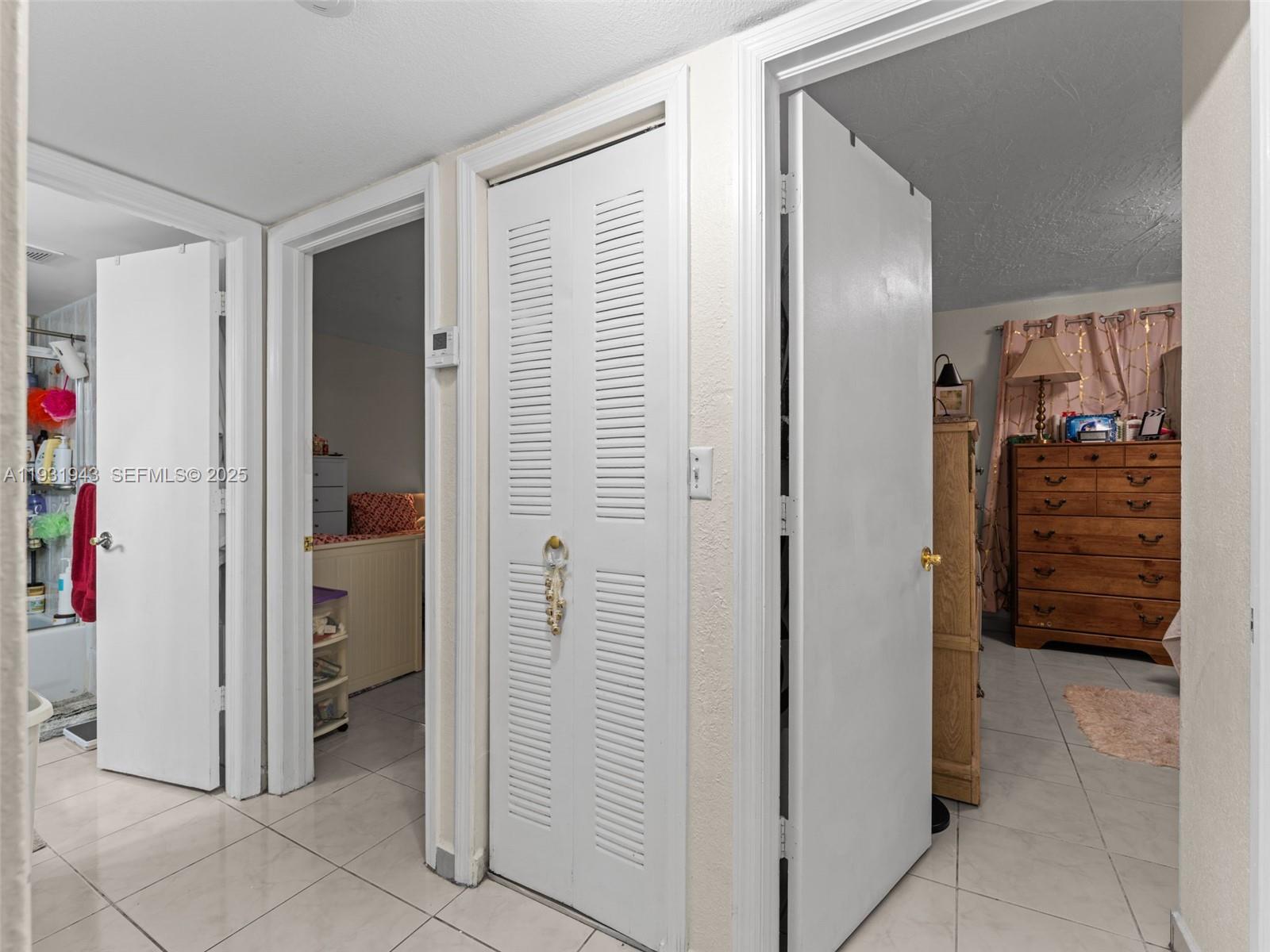 EL SOL CONDO - Residential