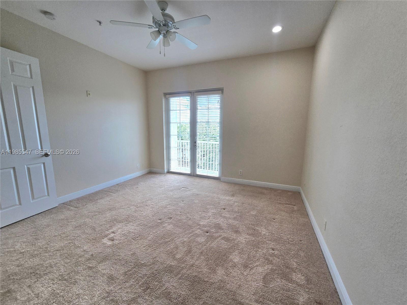 LAKESIDE VILLAGE OF DAVIE - Residential