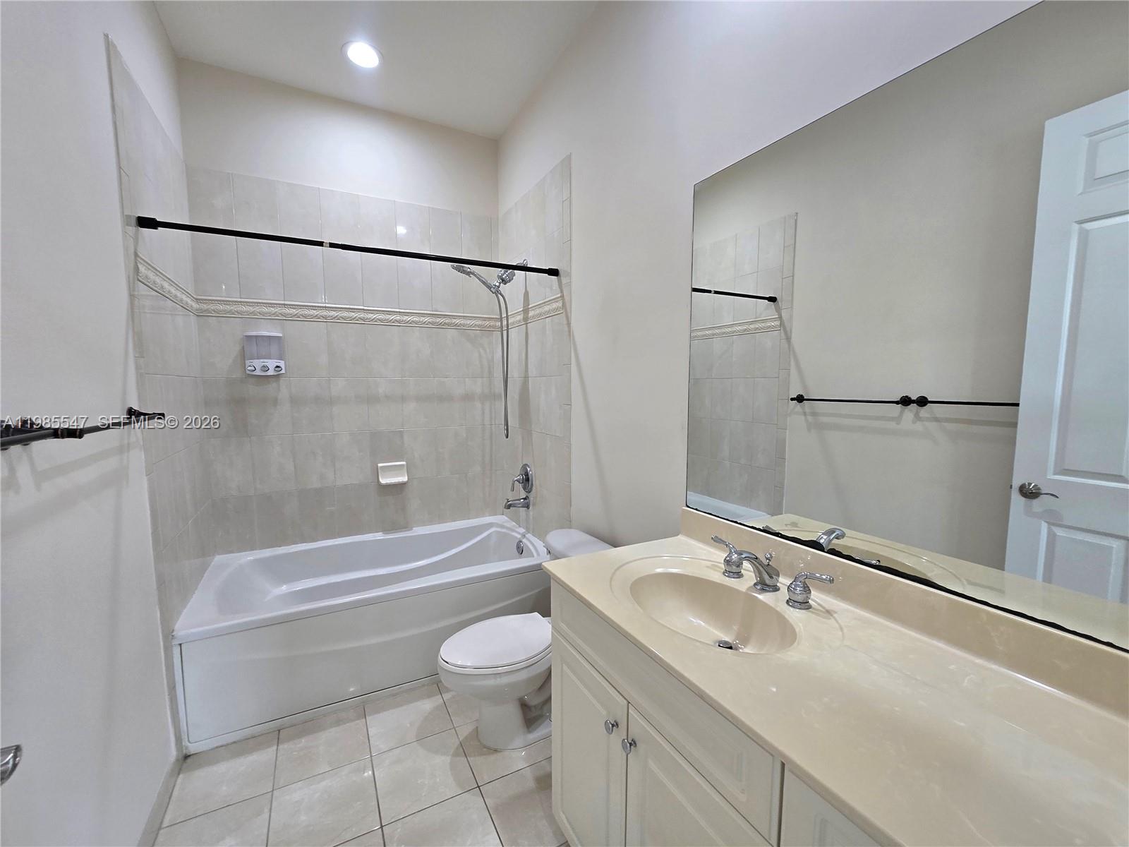 LAKESIDE VILLAGE OF DAVIE - Residential