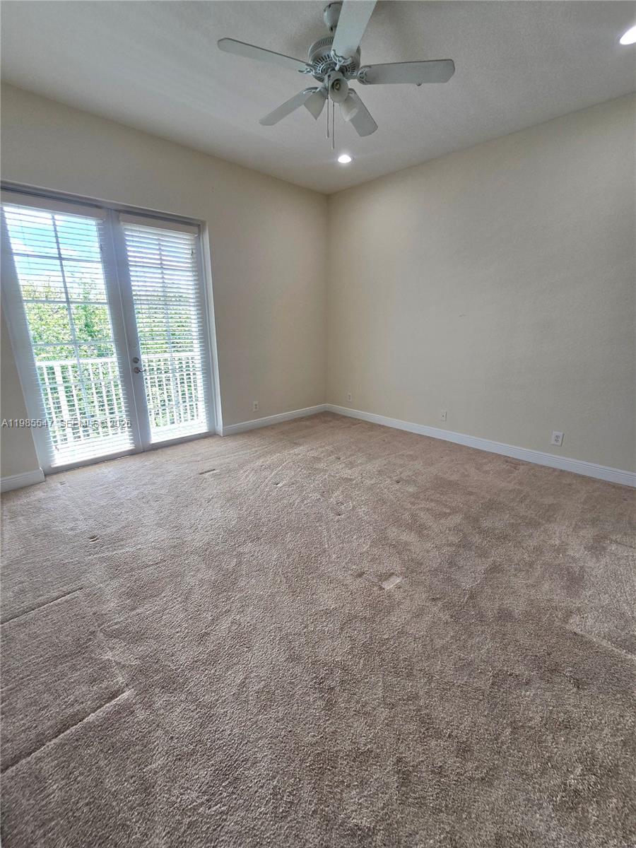 LAKESIDE VILLAGE OF DAVIE - Residential