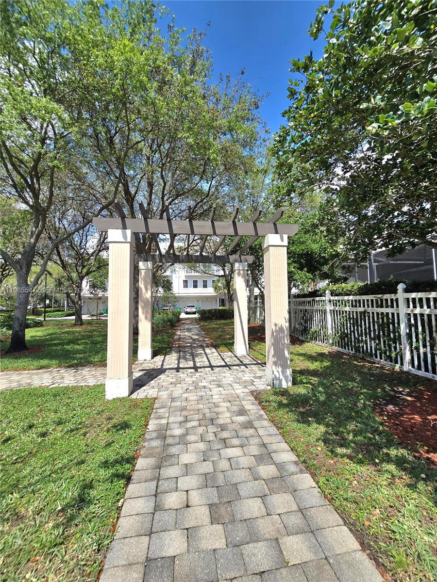 LAKESIDE VILLAGE OF DAVIE - Residential