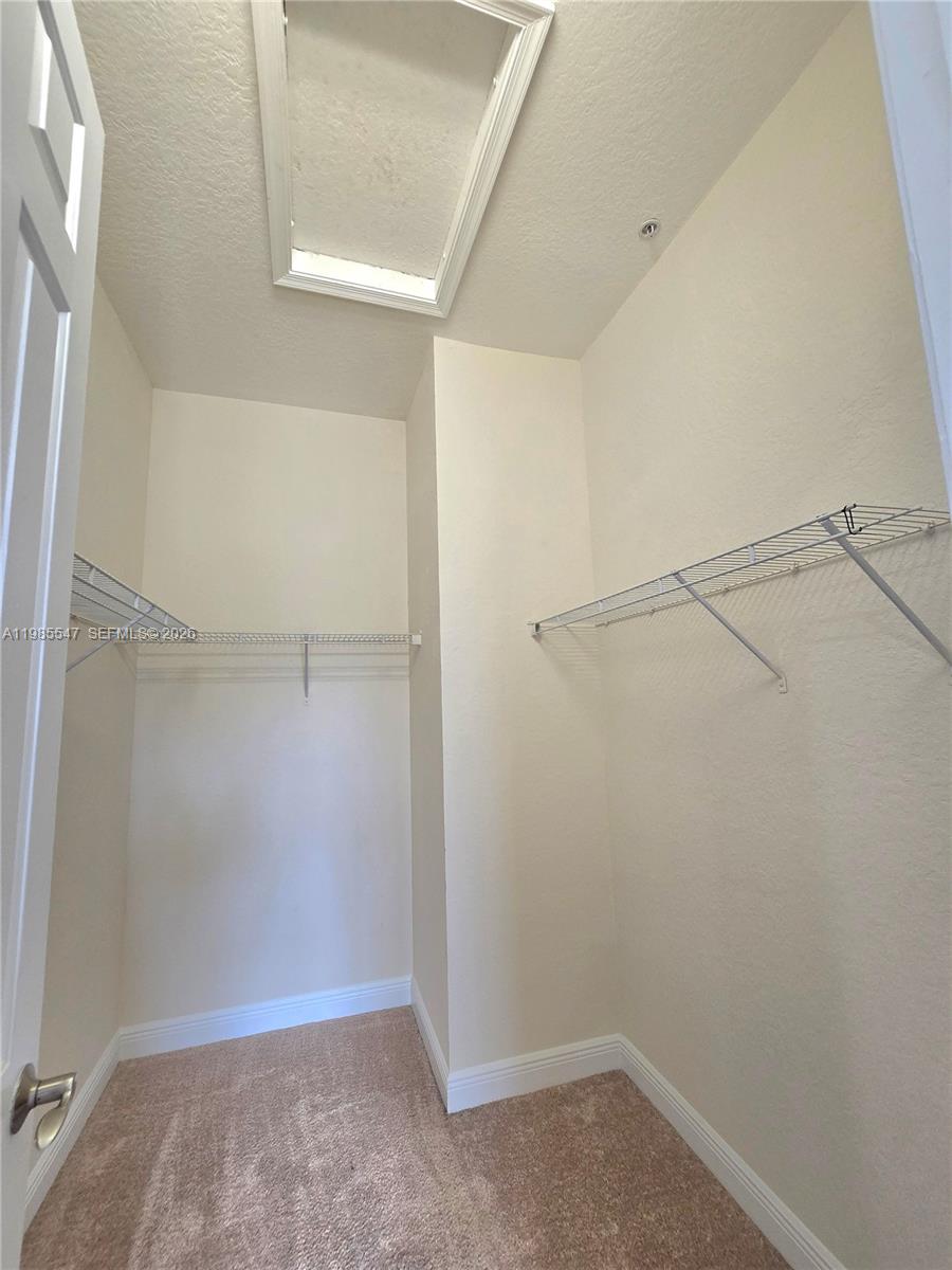 LAKESIDE VILLAGE OF DAVIE - Residential