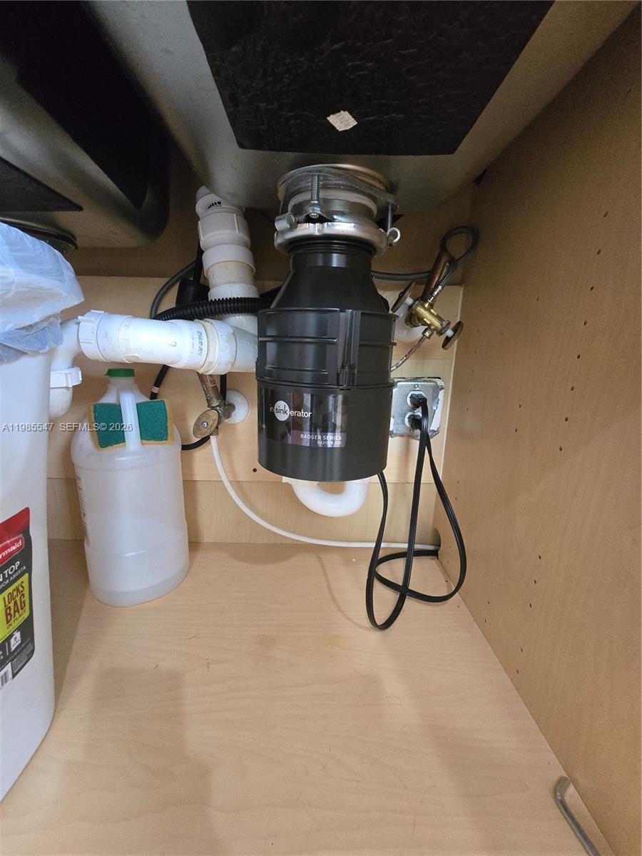 LAKESIDE VILLAGE OF DAVIE - Residential