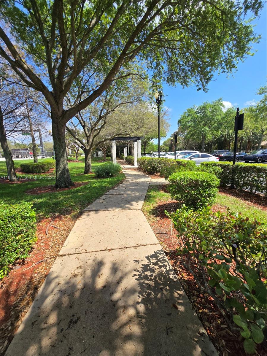 LAKESIDE VILLAGE OF DAVIE - Residential