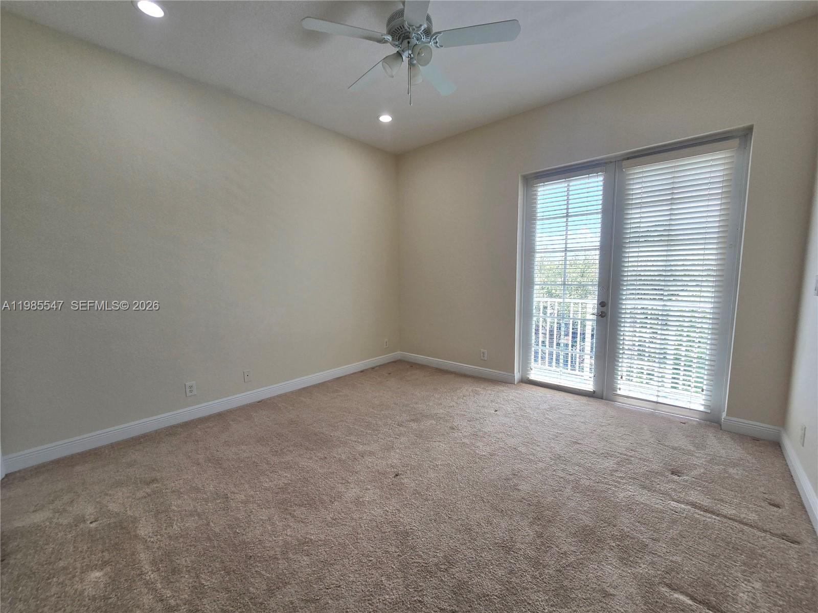 LAKESIDE VILLAGE OF DAVIE - Residential