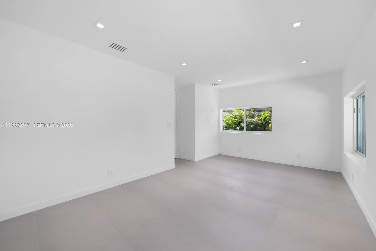 RAINTREE LAKE SEC THREE - Residential Lease