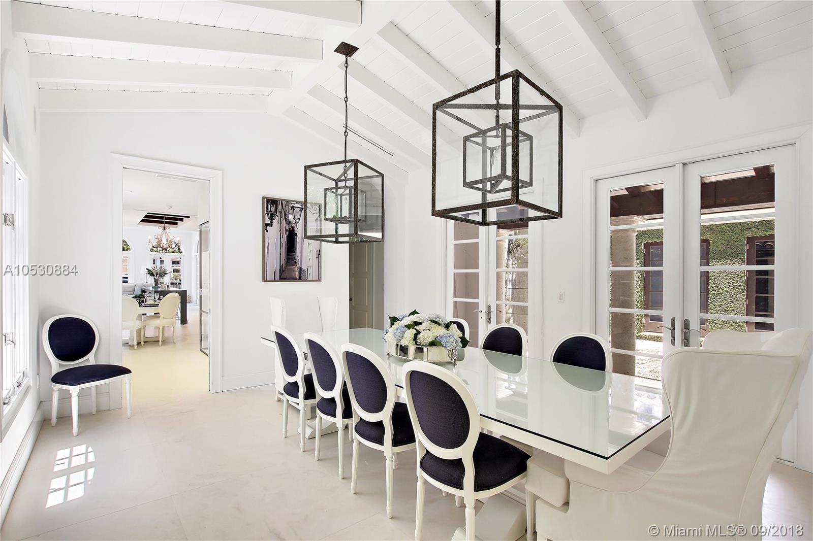 GOLDEN BEACH SEC F - Residential